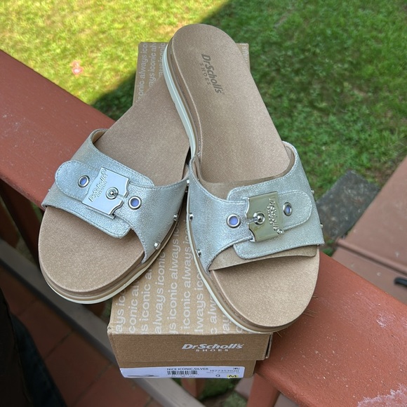 Dr. Scholl's Shoes - Dr. Scholl's Metallic Silver Nice Iconic Sandal
